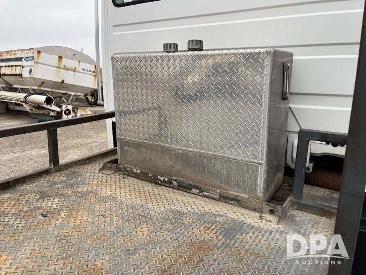 freightliner-fl80-image-25