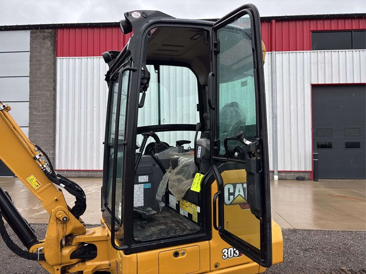 2023-caterpillar-303-image-33