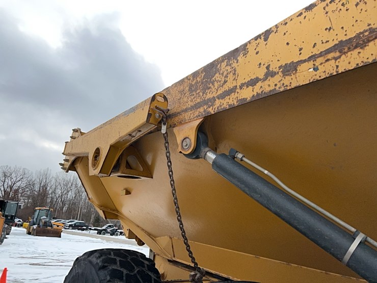 2019-deere-260e-image-6