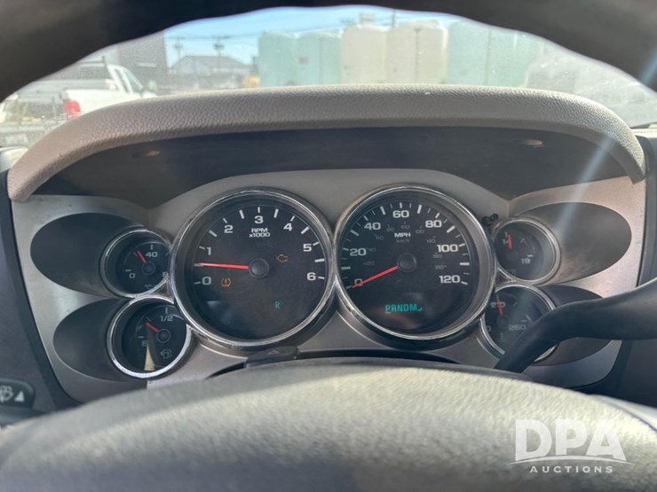 2010-chevrolet-silverado-2500hd-image-78