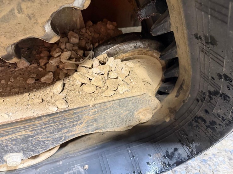 2022-case-tv450b-image-15