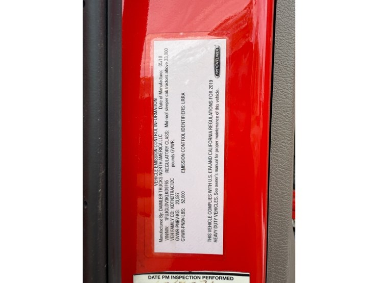 2019-freightliner-cascadia-125-image-27