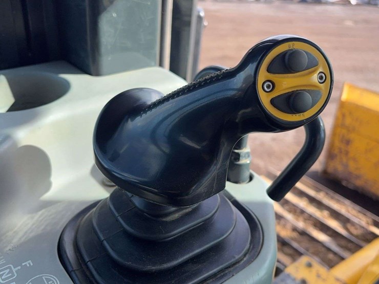 2020-komatsu-d61-image-42