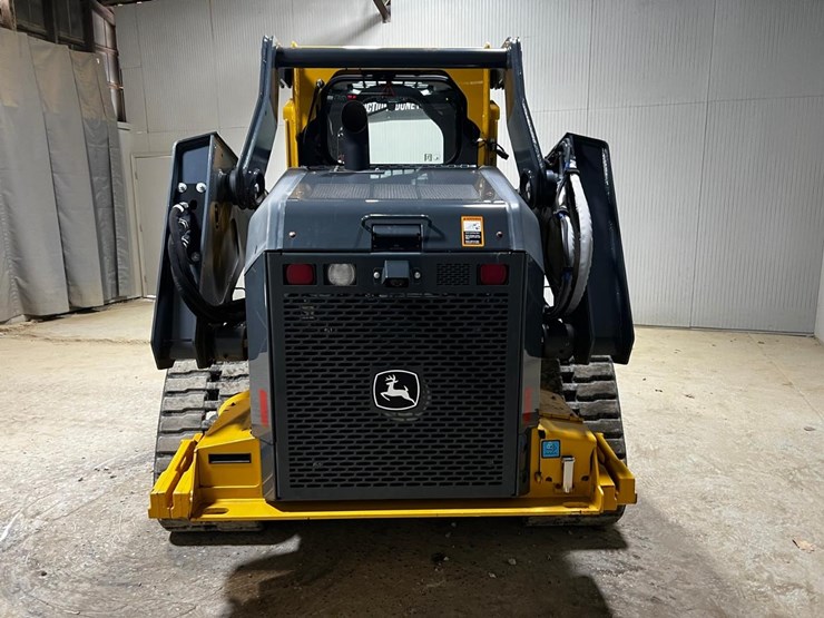 2022-deere-331g-image-4