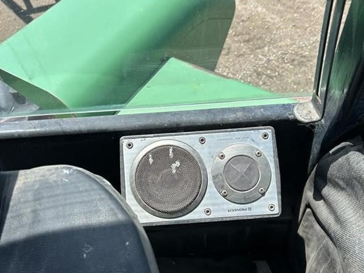 1977-john-deere-8630-image-35