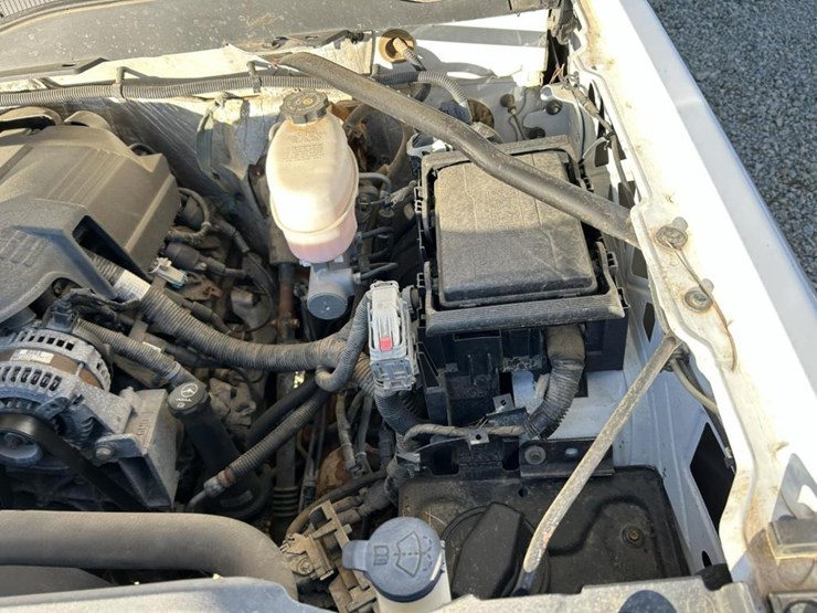 2015-chevrolet-silverado-2500hd-image-100