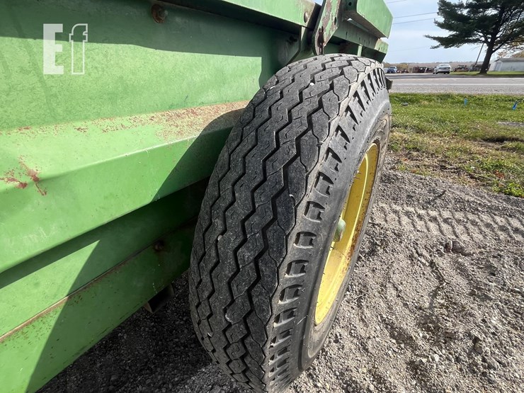 john-deere-450-image-16