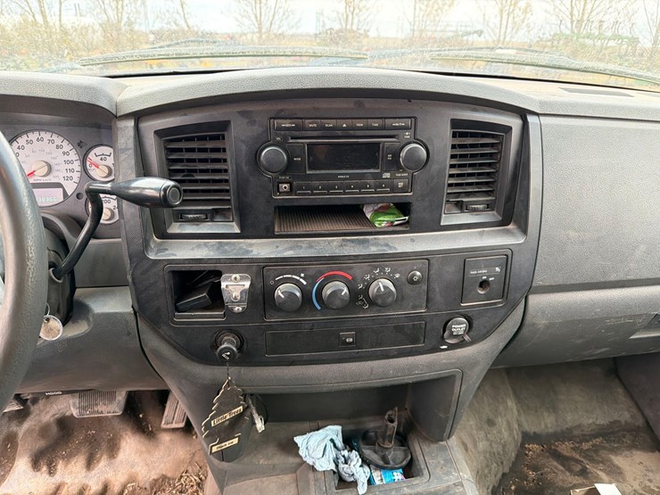 2008-dodge-3500-image-34