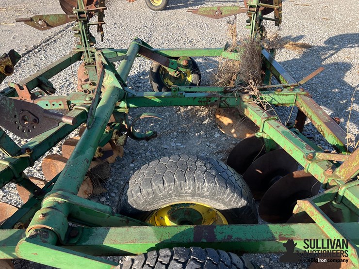 john-deere-18-image-14