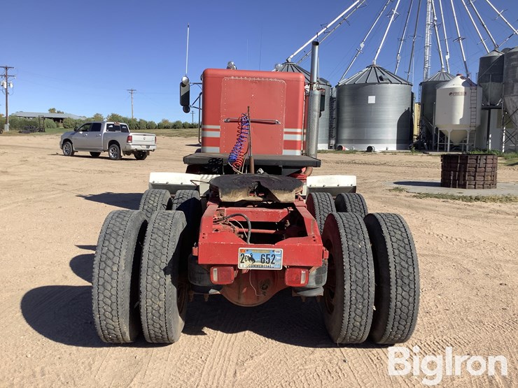 peterbilt-377-image-6