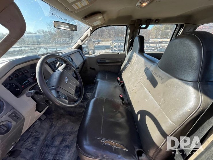 ford-f550-xl-image-41