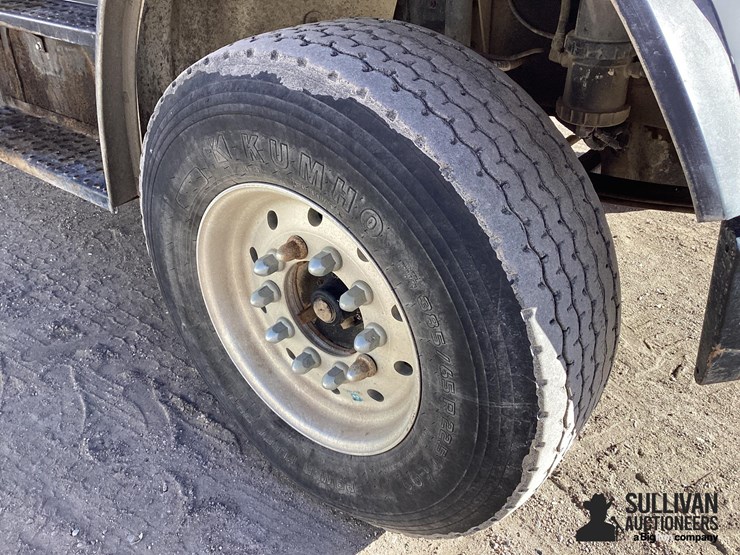 freightliner-fl106-image-17