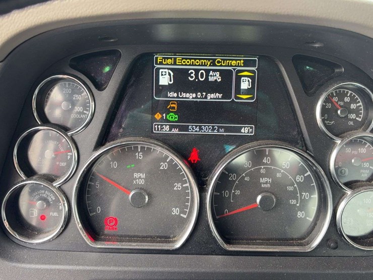 2018-peterbilt-579-image-43