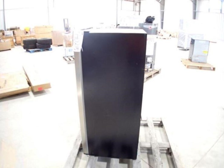 vissani-7.1-cu-ft-upright-freezer-image-8