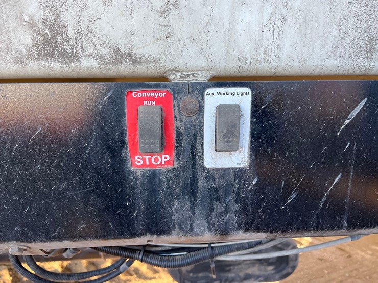 2016-bourgault-3320-66-image-125