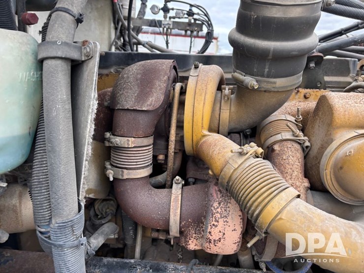 peterbilt-378-image-43