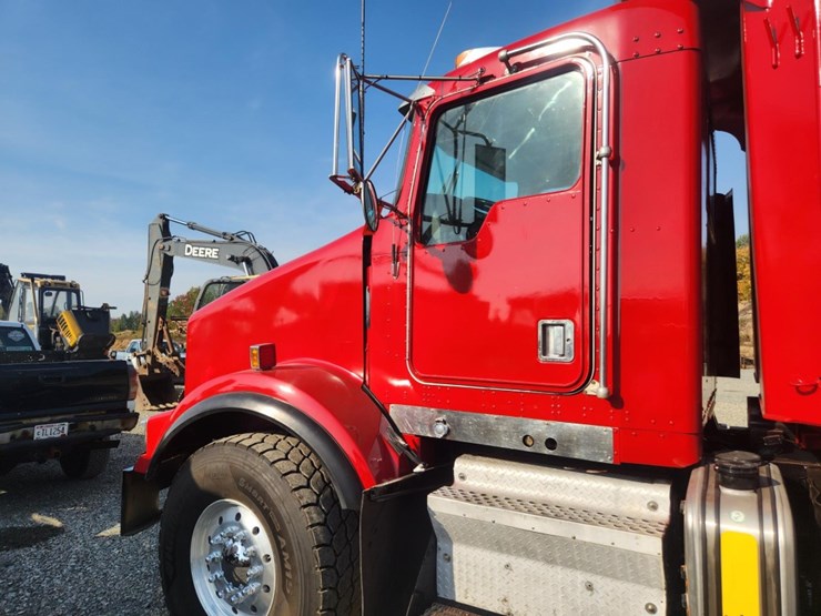 2002-kenworth-t800-image-10