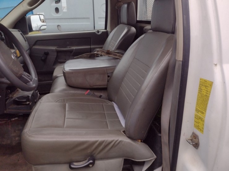 2007-dodge-3500-image-11