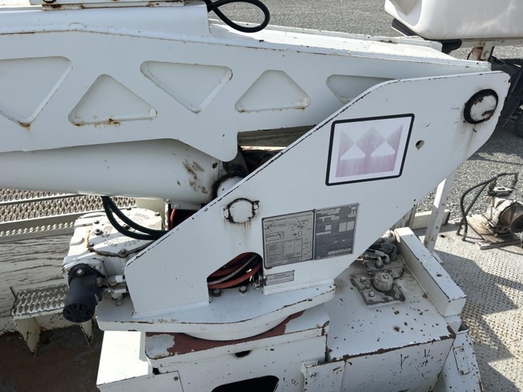 international-4000-image-45