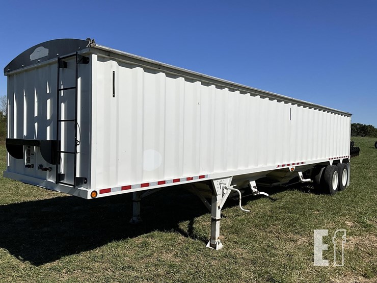 2015-const-trlr-spec-38-ft-image-1