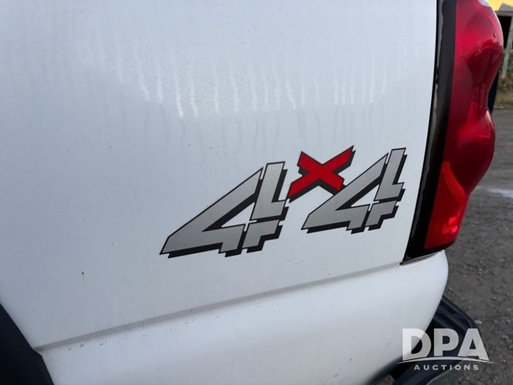 2006-chevrolet-2500hd-image-33