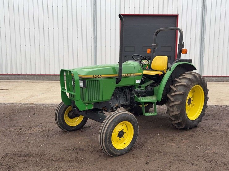 john-deere-5200-image-1