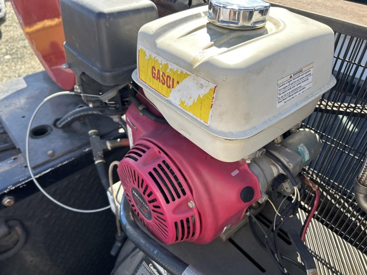 2017-peterbilt-337-image-56