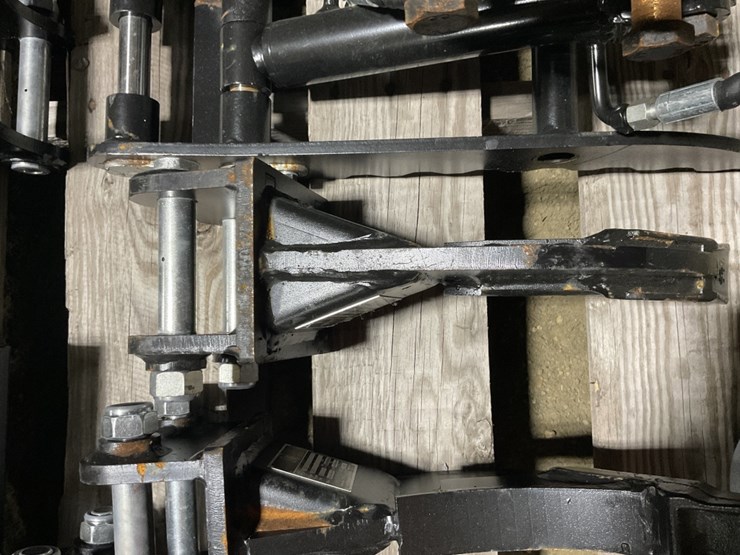 mini-excavator-ripper-image-1