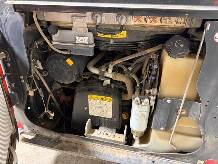 2022-bobcat-t76-image-17