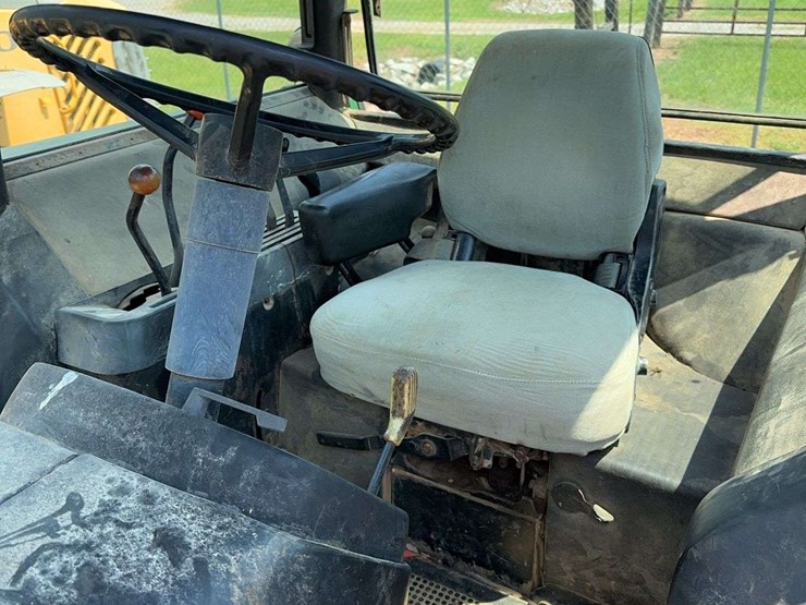 john-deere-4640-image-22