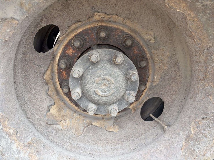 1996-international-5000-image-27