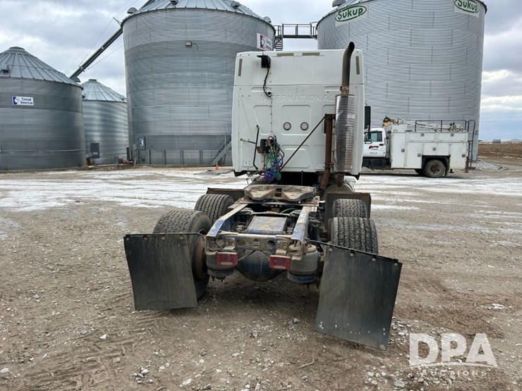 international-prostar-image-26