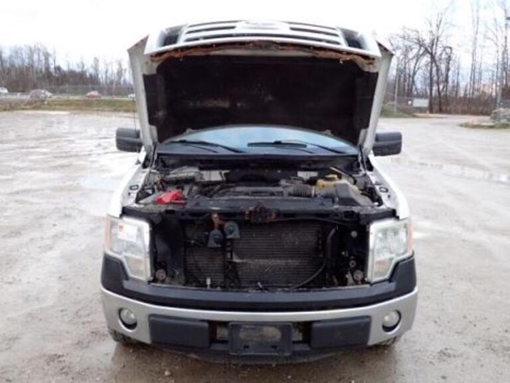 2014-ford-f150-xl-image-13