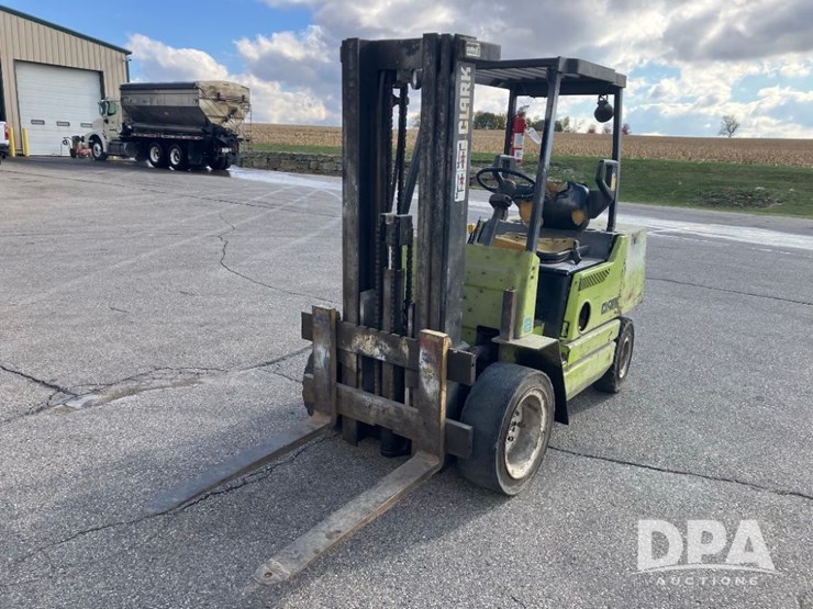 1993-clark-gpx30-forklift-(np6209,-unit-3012)-image-3