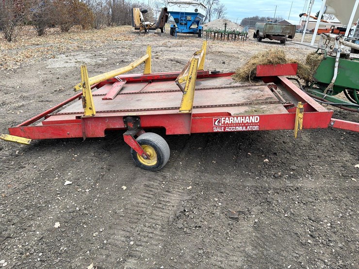 john-deere-24t-image-25