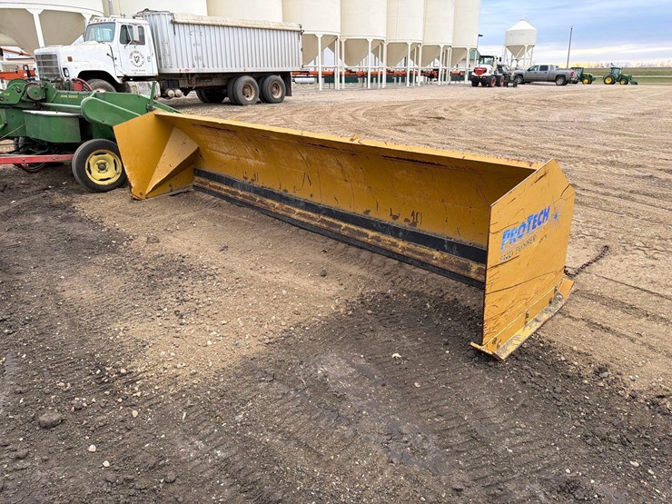 protech-sp14b-snow-pusher-image-1