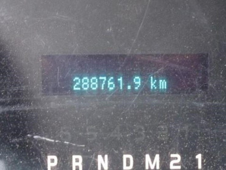 2014-ford-f150-xl-image-11