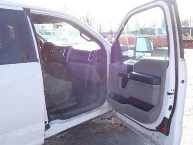 ford-f250-xlt-image-47