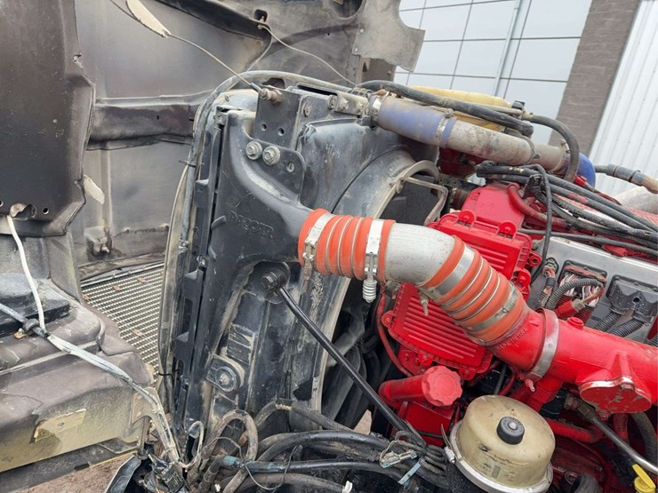 2010-kenworth-t800-image-78