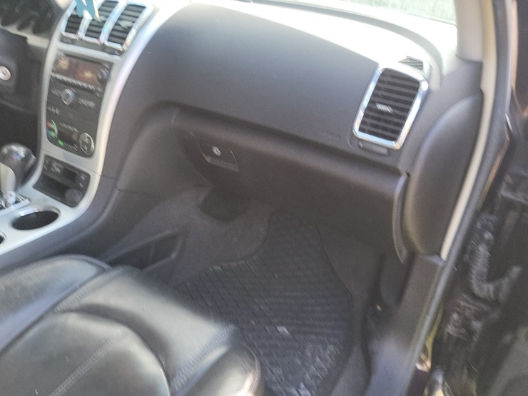 gmc-acadia-slt-image-59