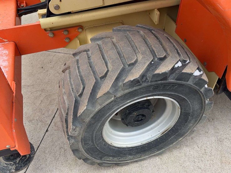 2014-jlg-4394rt-image-8