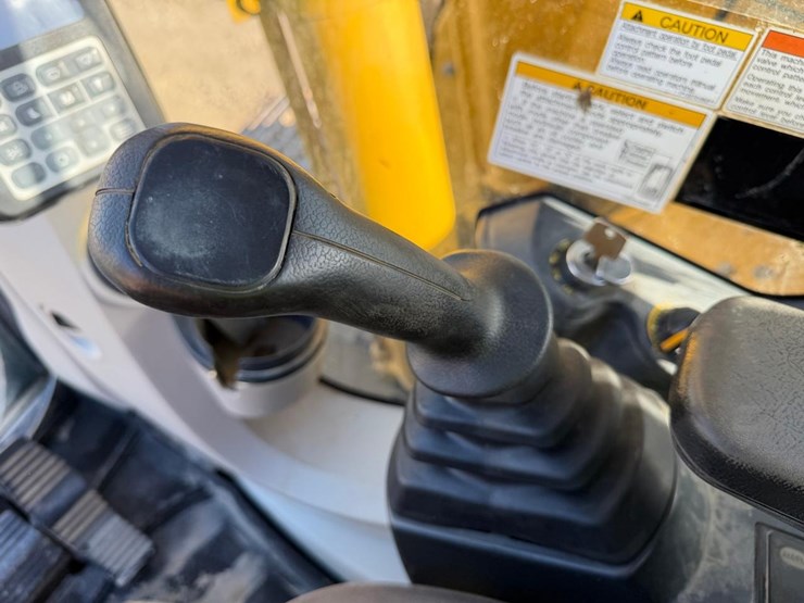 kobelco-sk140-image-34