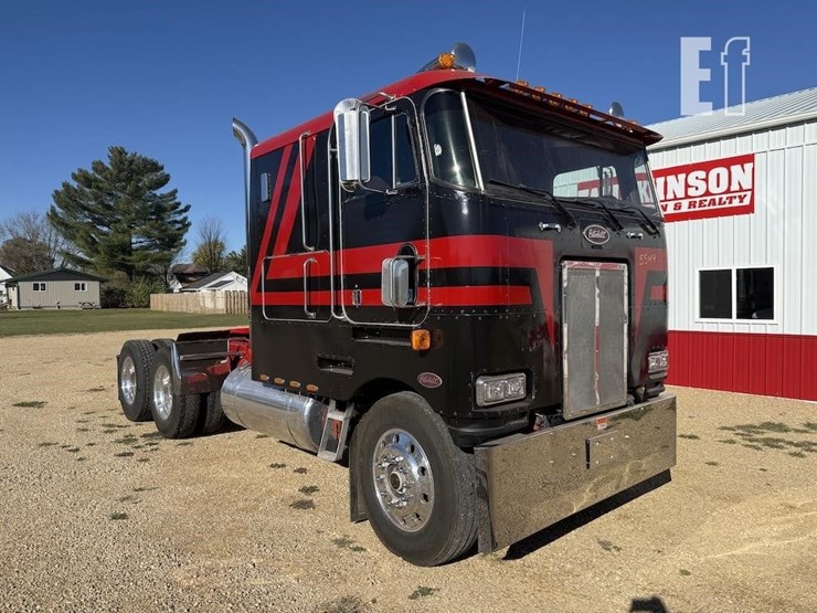 1985-peterbilt-362-image-1