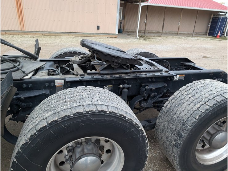 kenworth-t680-image-13