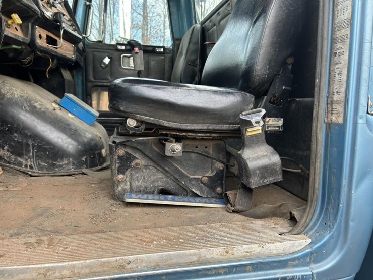 #1427-•-1989-autocar-flatbed-truck-image-44