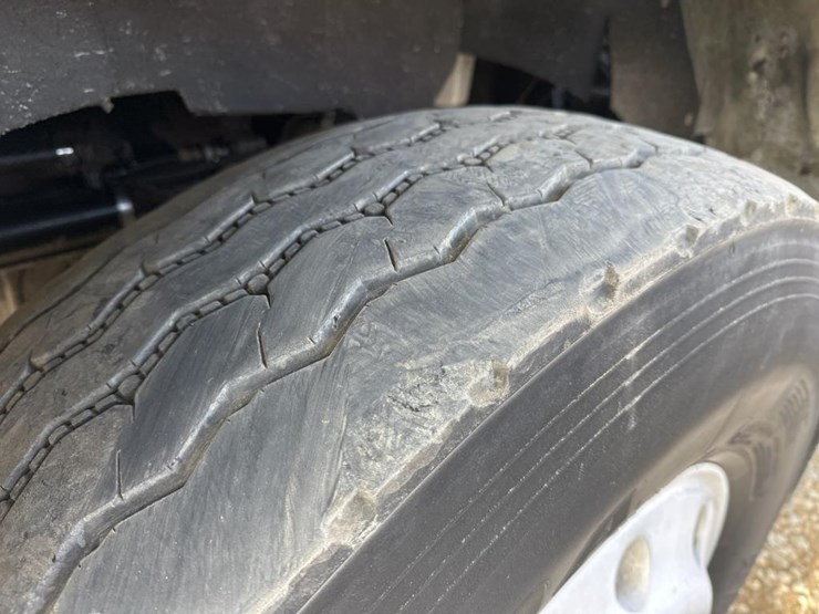 2005-kenworth-t800-image-68