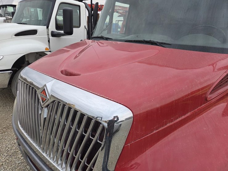 international-durastar-4300-image-12