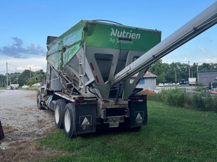 kenworth-t600-image-3