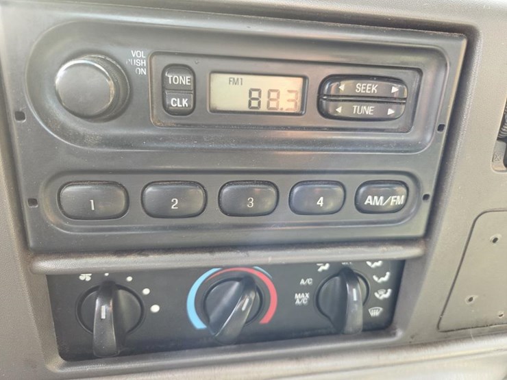 ford-f550-xl-image-46