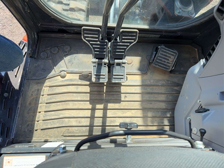 2022-kubota-kx040-4-image-39